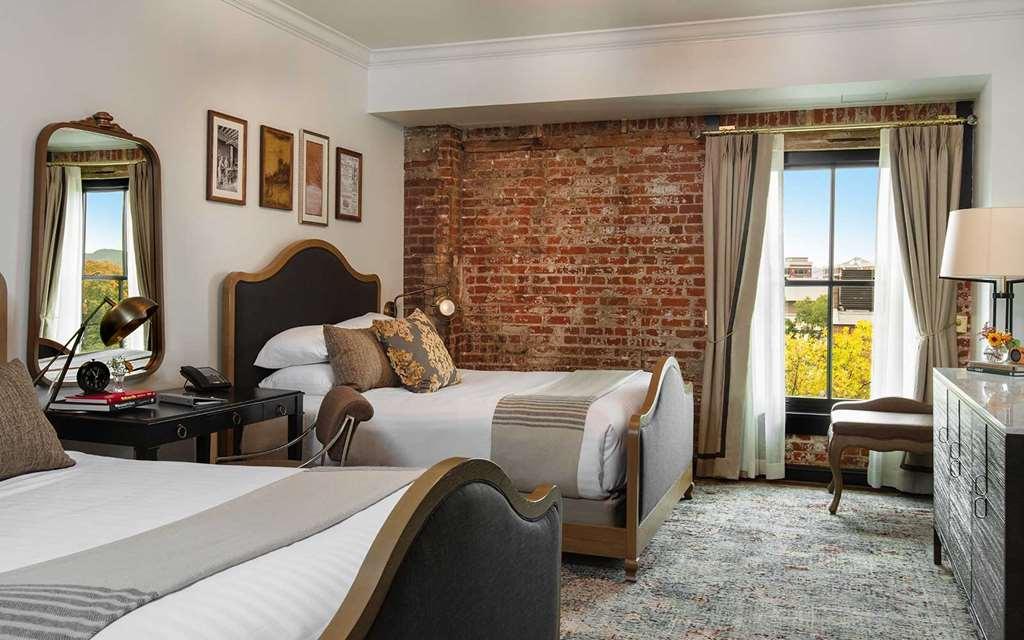 Hotel The
